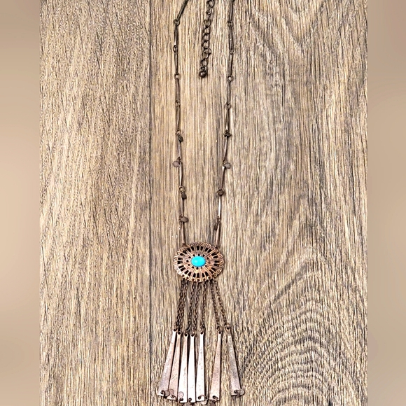 Urban Outfitters faux turquoise necklace - Picture 1 of 5